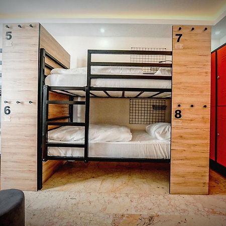 Manu Startup House Hostel Истанбул Екстериор снимка
