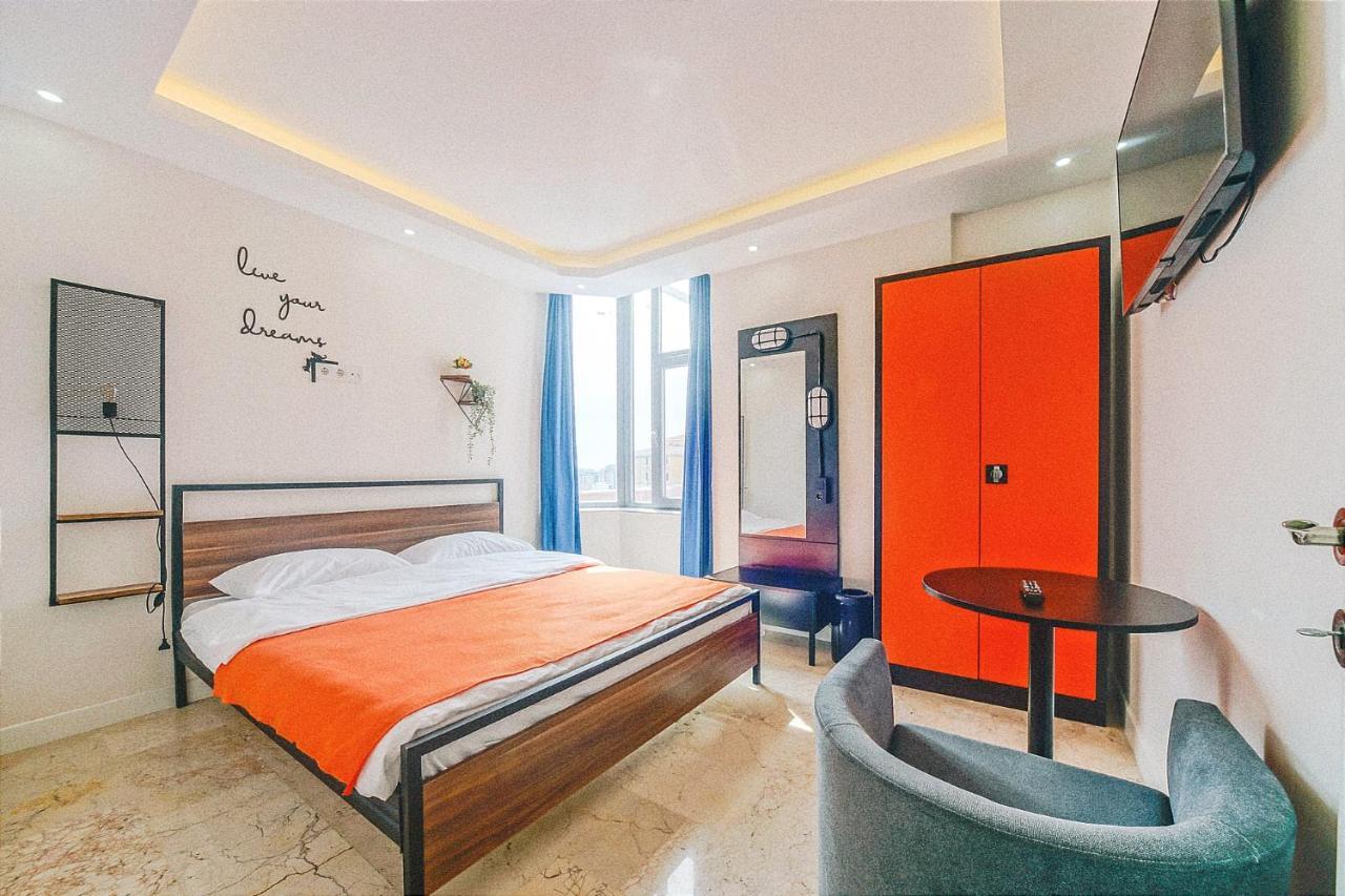 Manu Startup House Hostel Истанбул Екстериор снимка