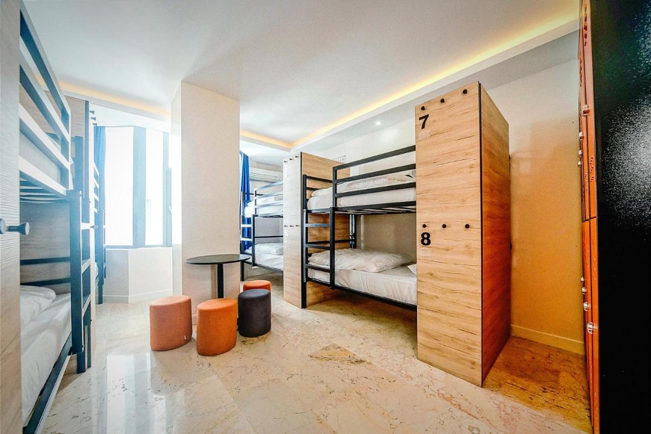 Manu Startup House Hostel Истанбул Екстериор снимка