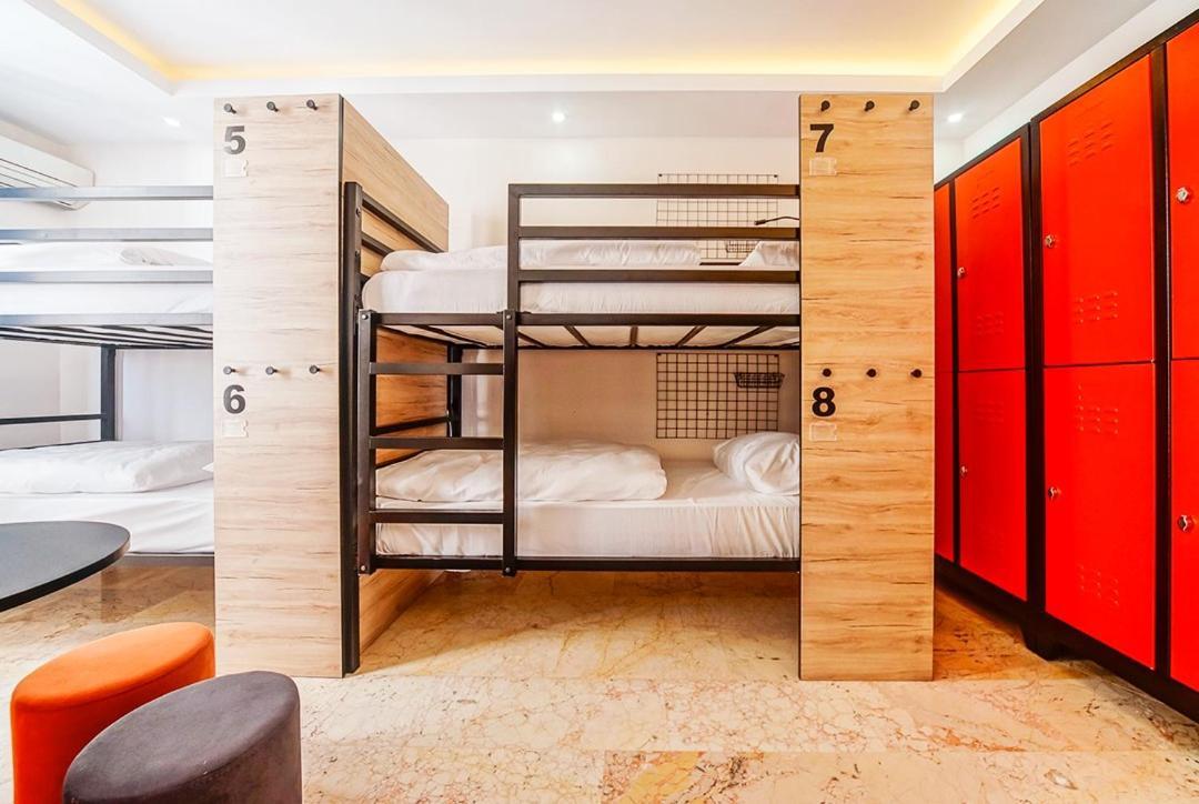 Manu Startup House Hostel Истанбул Екстериор снимка